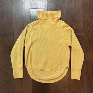 Aritzia Wilfred Asianna 100% Merino Wool Sweater Size XXS (XS/S) Butter Yellow